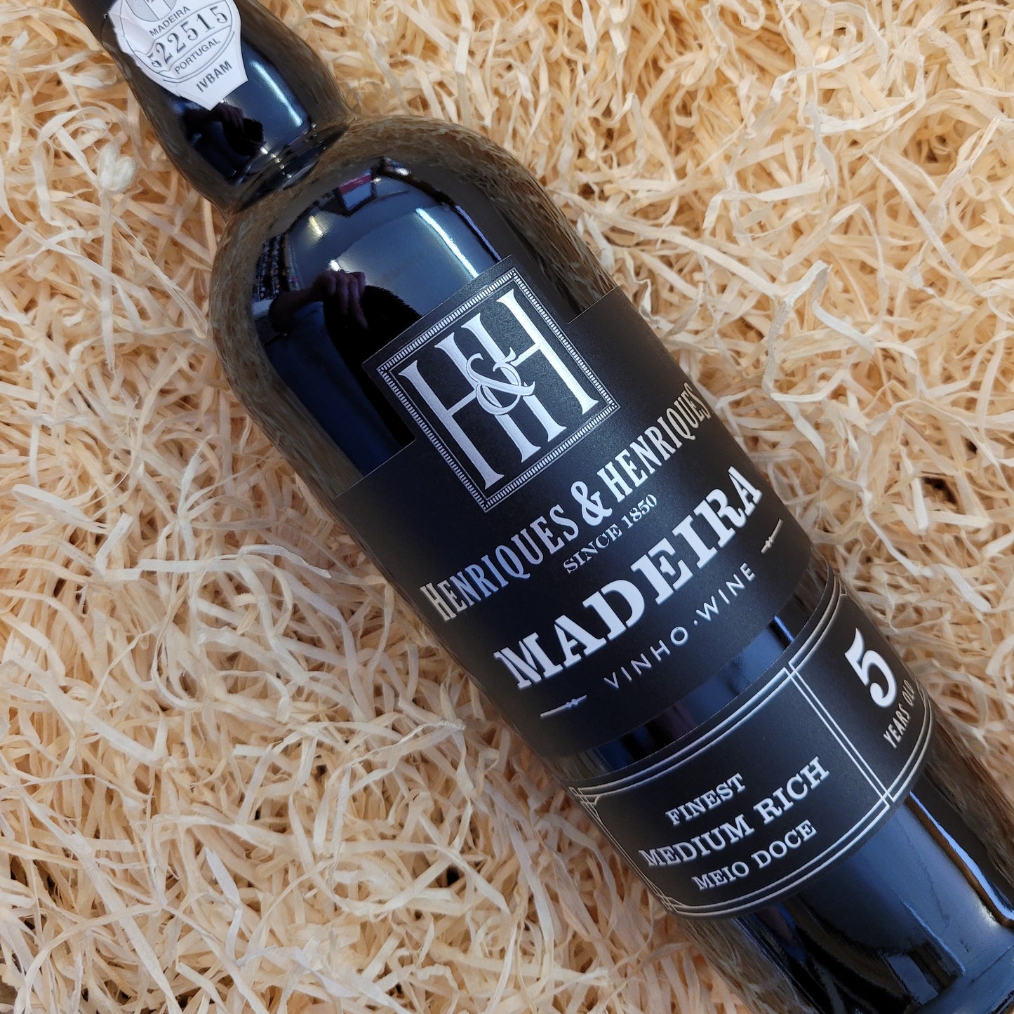 Henriques & Henriques 5 Year Old Finest Medium Rich, Madeira (50cl) (19% Vol)