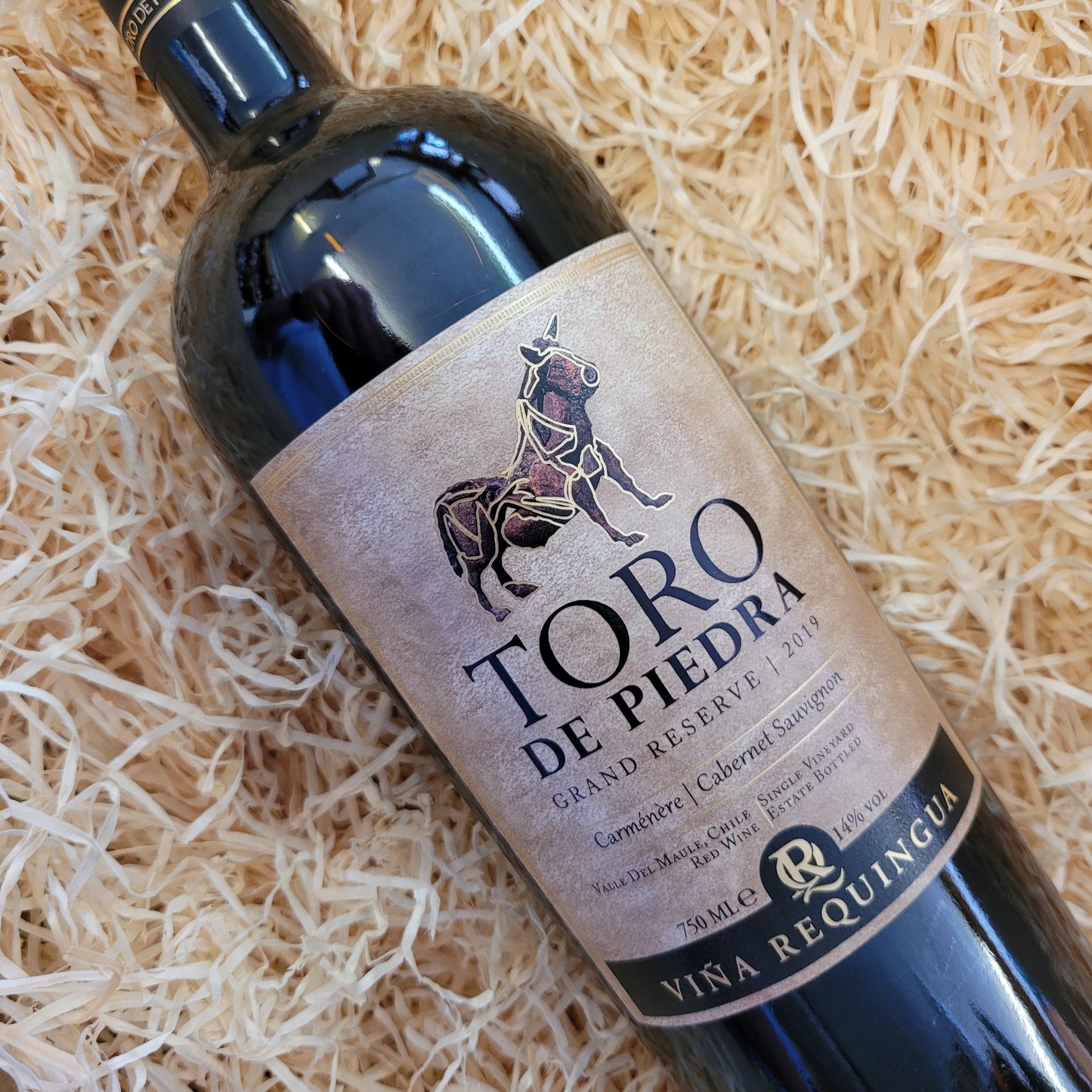 Toro de Piedra Gran Reserva Carménère - Cabernet Sauvignon, Curico Valley, Chile 2022 (14% Vol)