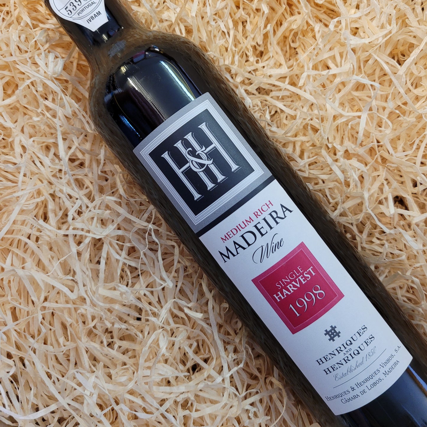 Henriques & Henriques Medium Rich Single Harvest, Madeira (50cl) 1998 (19% Vol)