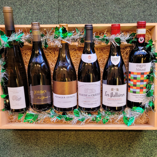 Simon's Deluxe Christmas Box 2025